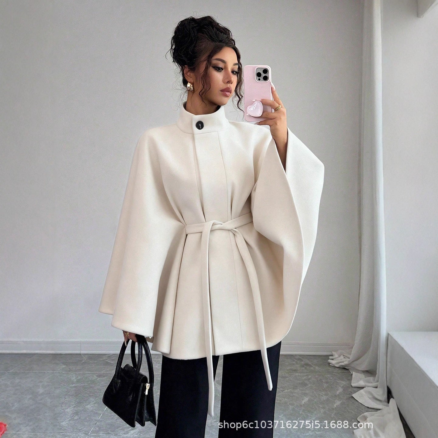 Stylish Minimalist And Relaxed Fit Long Sleeve Jacket For Women