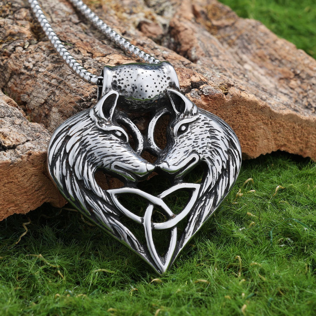 Fashionable Minimalist Retro Designed Alloy Pendant