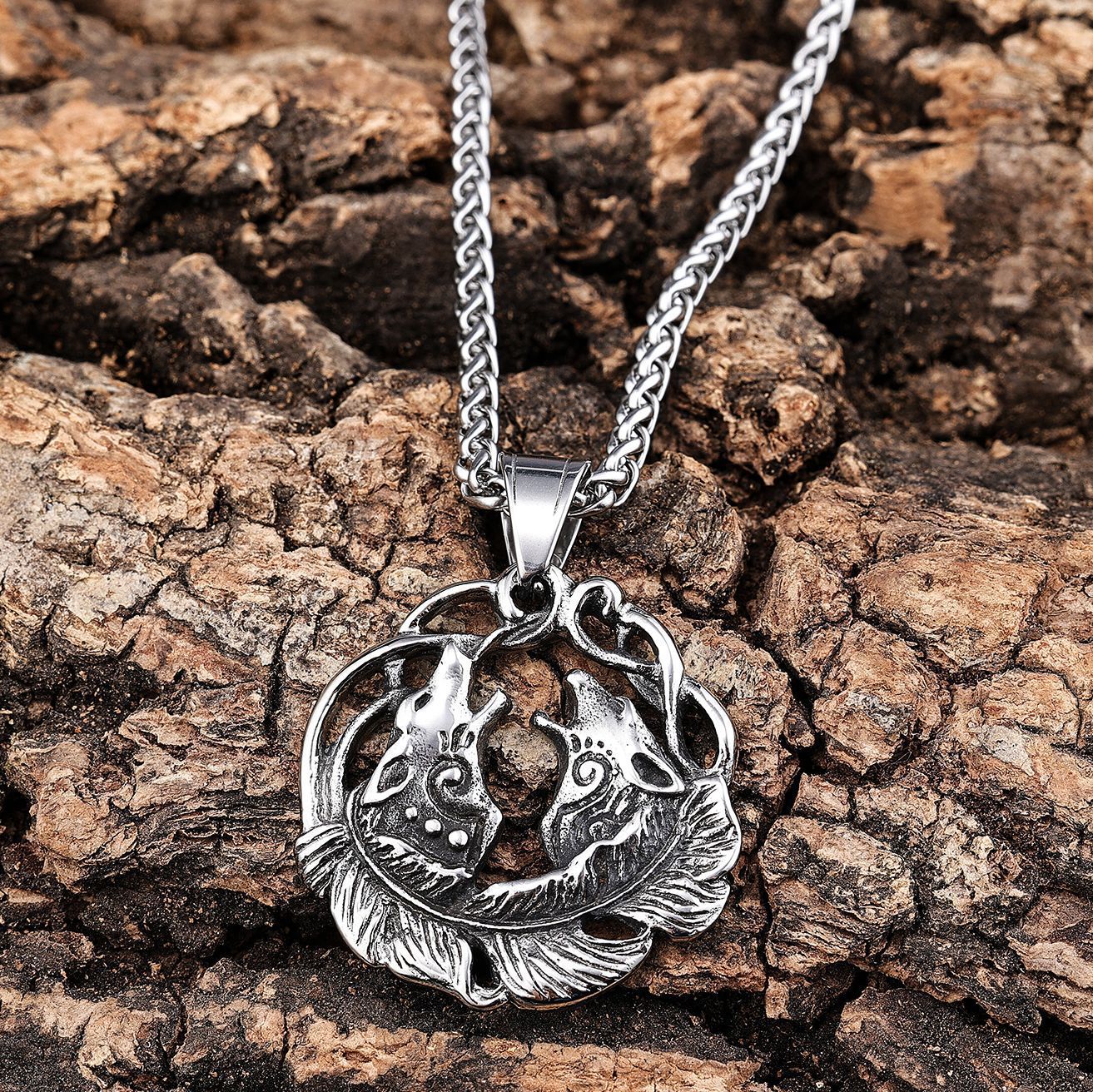 Double Wolf Head Pendant In Titanium Steel Retro And Fashionable