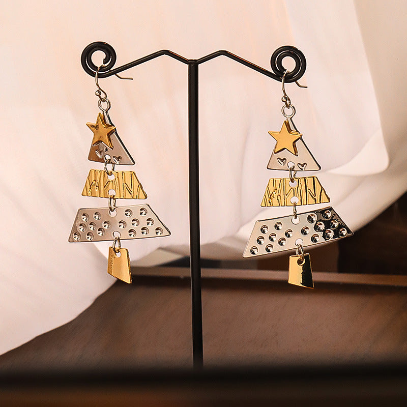 Fashionable High-end, Statement Earrings With A Bold Luxurious Vibe