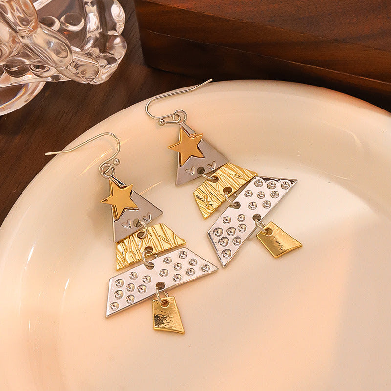 Fashionable High-end, Statement Earrings With A Bold Luxurious Vibe