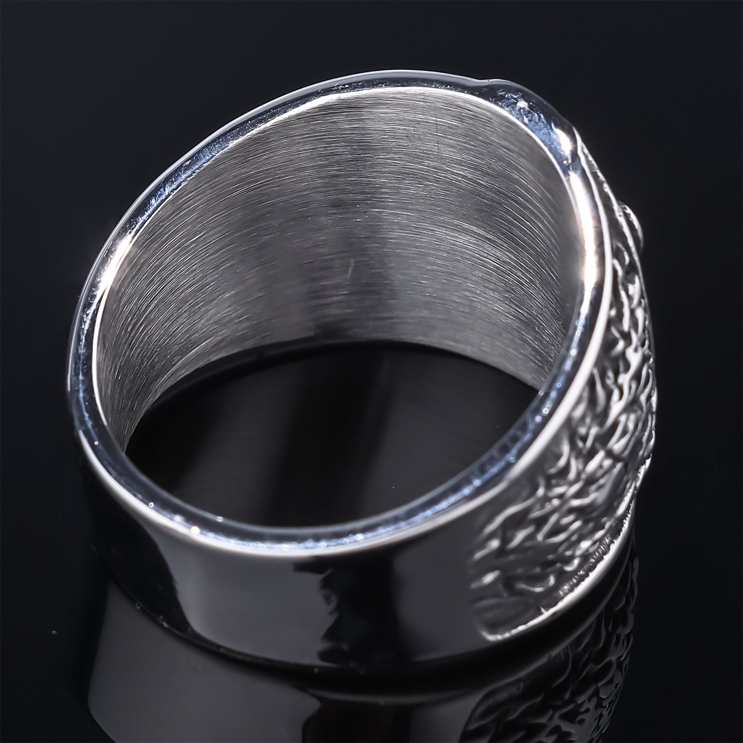 Vintage Bold 3D Bear-Head Titanium Steel Ring For Men