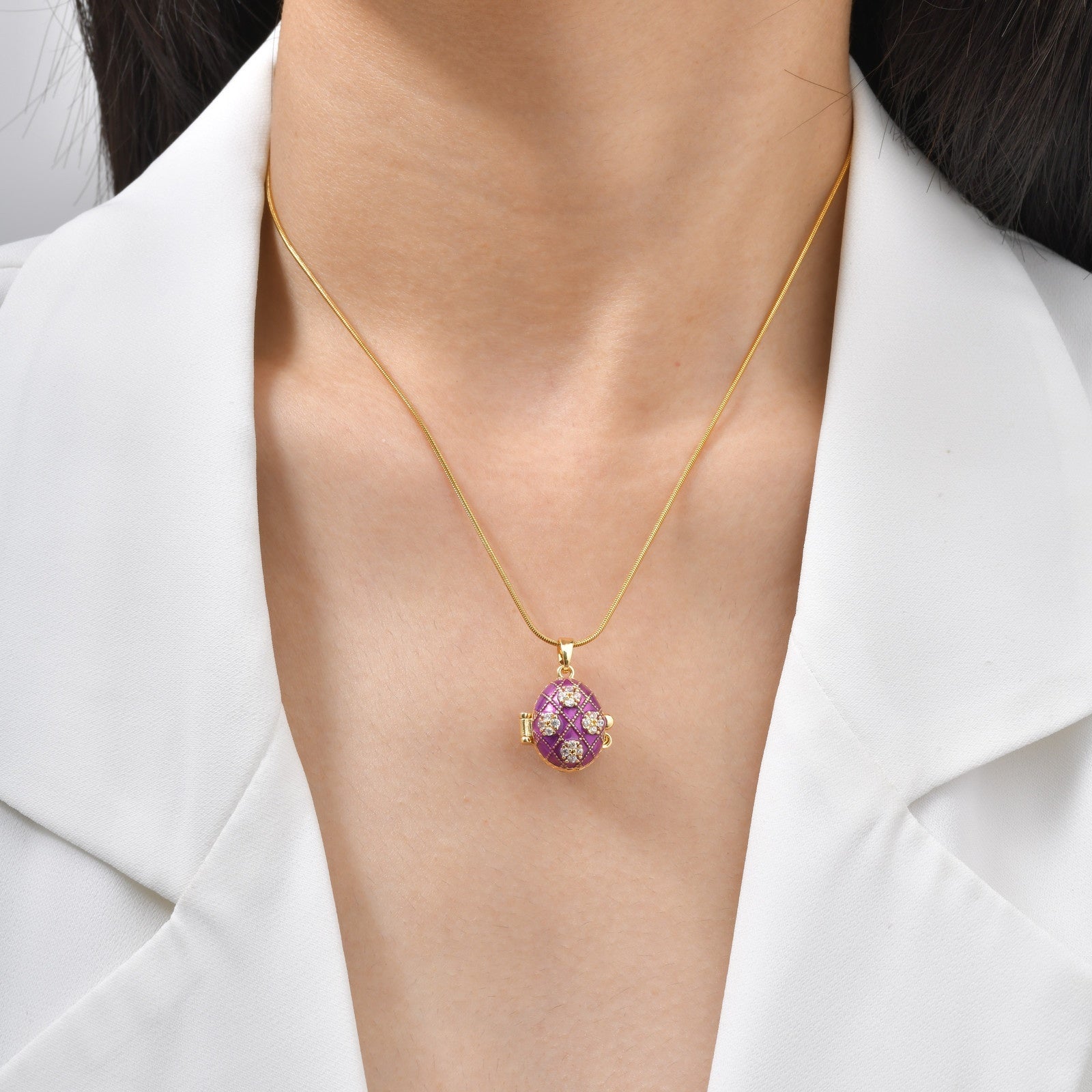 Red And White Easter Egg Openable Pendant For Women