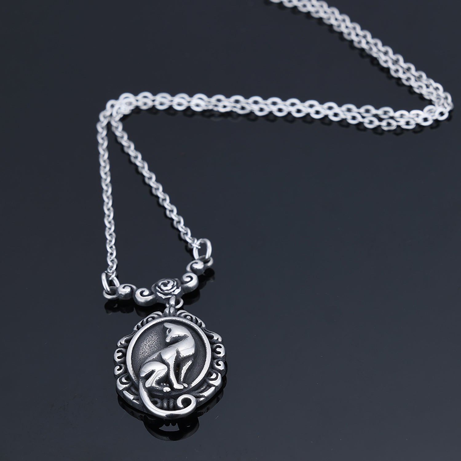 3D Cat Wreath Pendant Necklace In Titanium Steel